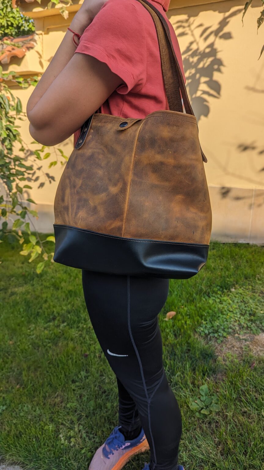 Дамска кожена чанта Момин връх  |  Лимитирана колекция